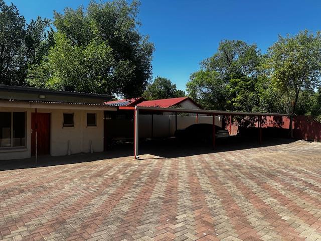 9 Bedroom Property for Sale in Park West Free State